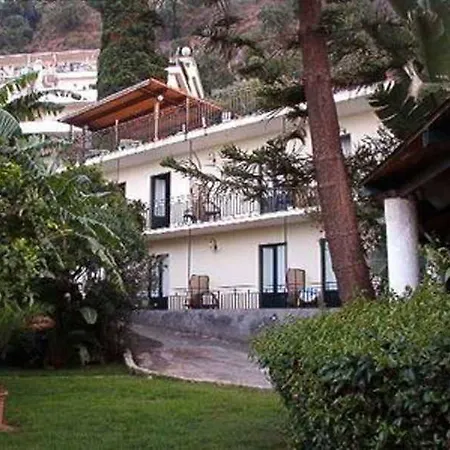 Ξενοδοχείο Baia Delle Sirene 3*